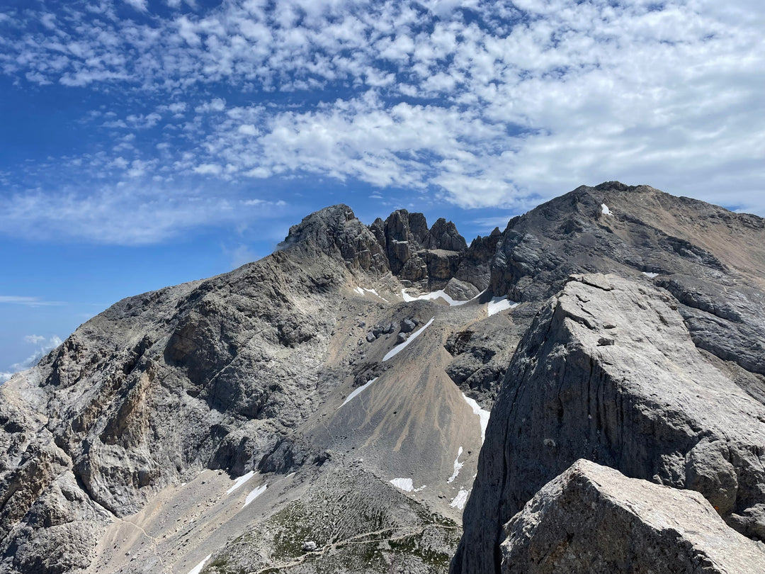 L'anello delle Vie Ferrate Ventricini e Danesi al al Corno Piccolo - 2655m – ["Parco Nazionale Gran Sasso e Monti della Laga"], Abruzzo | Strike Adventure