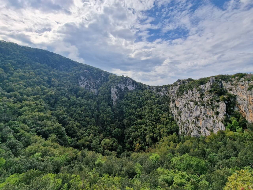 La Dolina Del Revotano e l’Eremo Di San Leonardo - Strike Adventure