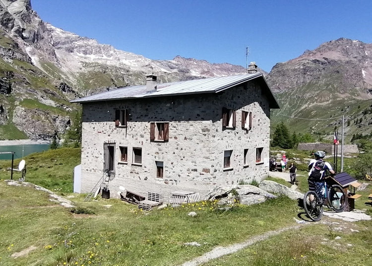 La Grande Balconata sul Cervino: un Trekking imperdibile! - Strike Adventure