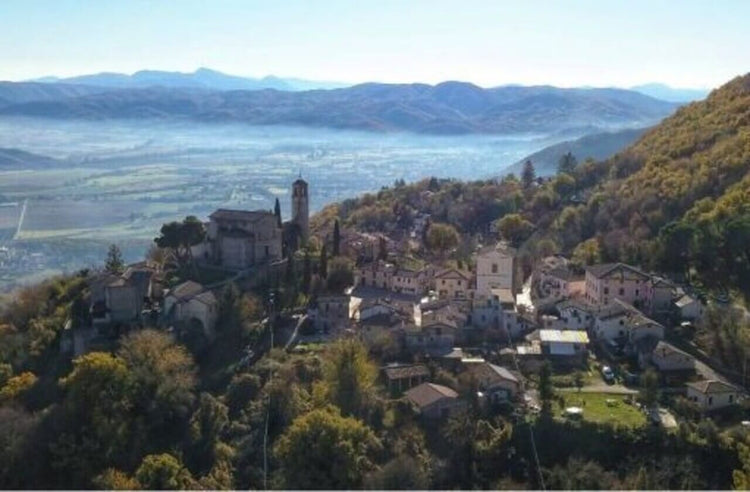 Trekking L'anello dell’Eremo di Greccio e del Colle della Tavola e i Mercatini di Natale | Strike Adventure
