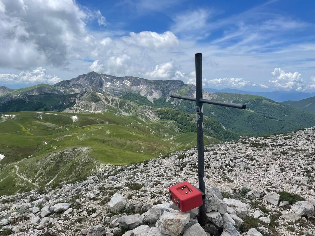 Monte di Cambio e i suoi panorami mozzafiato con terzo tempo al Rifugio A.Sebastiani - Strike Adventure