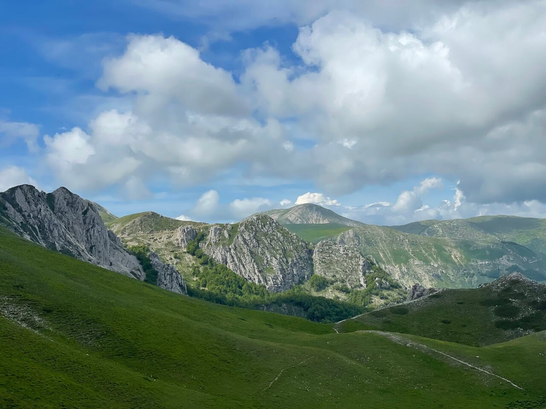 Monte di Cambio e i suoi panorami mozzafiato con terzo tempo al Rifugio A.Sebastiani - Strike Adventure
