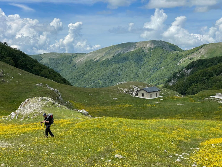 Monte di Cambio e i suoi panorami mozzafiato con terzo tempo al Rifugio A.Sebastiani - Strike Adventure