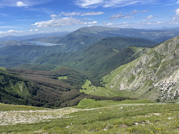 Monte Ienca e i panorami mozzafiato del Gran Sasso - Strike Adventure