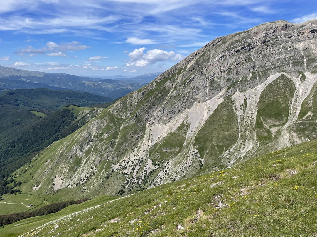 Monte Ienca e i panorami mozzafiato del Gran Sasso - Strike Adventure