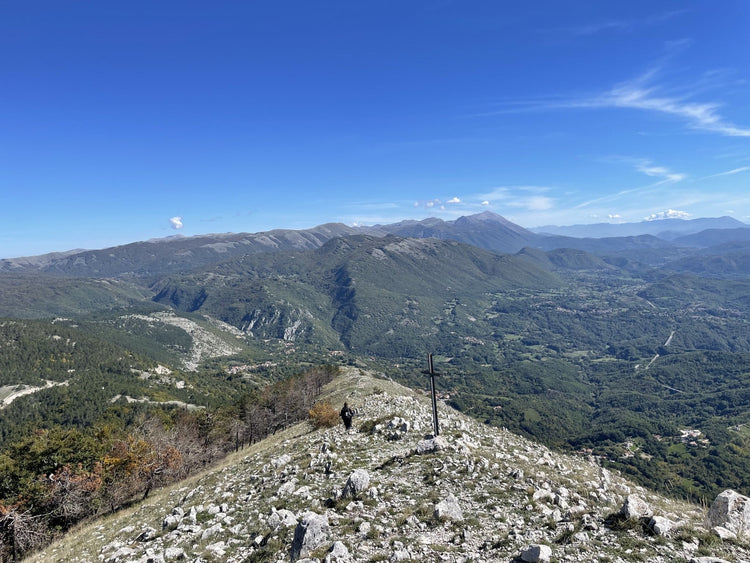 Monte La Serra: il Guardiano del Lago del Salto - Strike Adventure