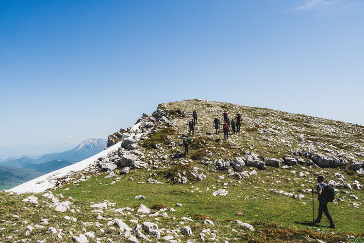 Monti Ocre e Cagno: panorami e creste over 2000 con terzo tempo in caseificio - Strike Adventure