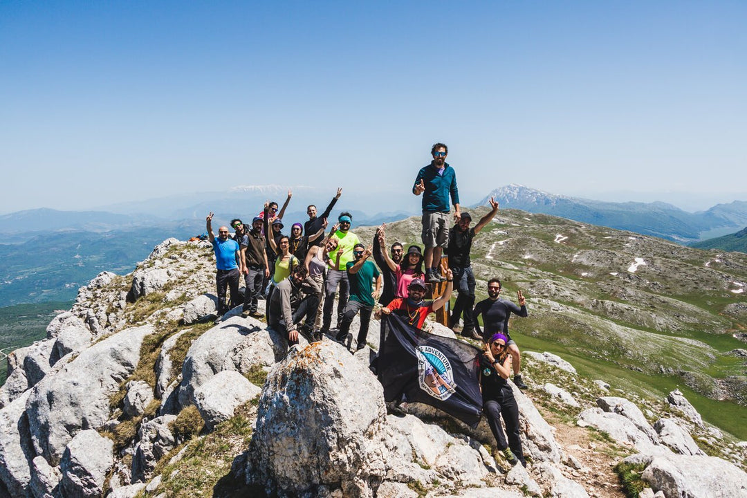 Monti Ocre e Cagno: panorami e creste over 2000 con terzo tempo in caseificio - Strike Adventure