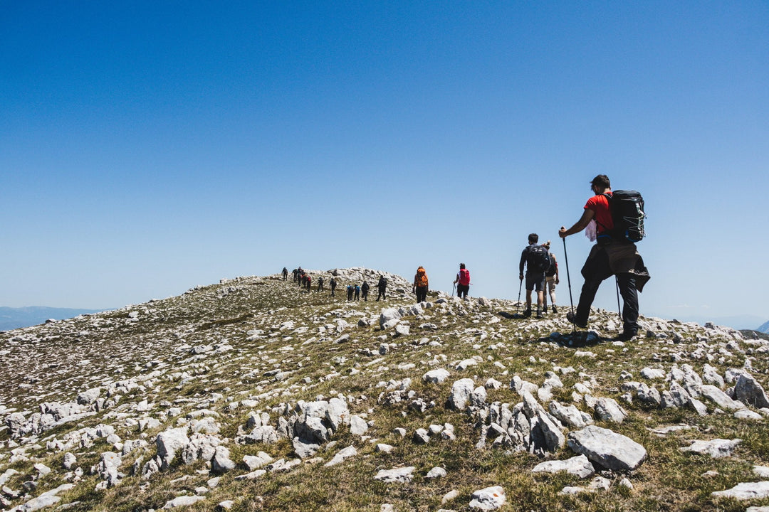 Monti Ocre e Cagno: panorami e creste over 2000 con terzo tempo in caseificio - Strike Adventure