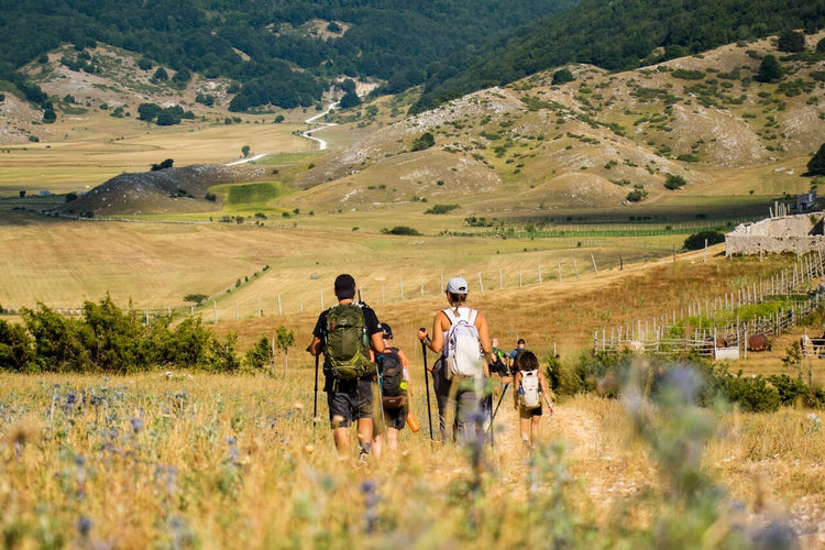 Pasquetta al Monte Torrecane con Pic Nic ai laghi di Rascino e Cornino - Strike Adventure