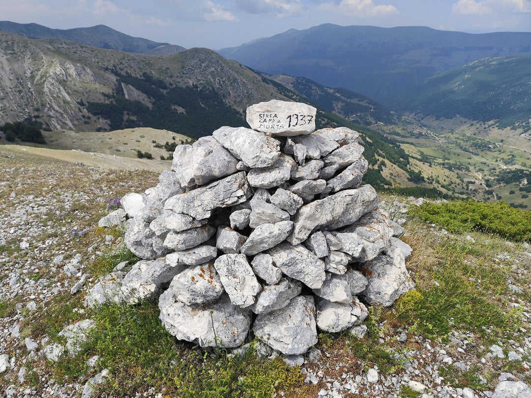 Trekking Serra di Capra Morta: carezze d’autunno tra foliage e merenda in Rifugio – Parco Nazionale d'Abruzzo, Lazio e Molise, Abruzzo | Strike Adventure