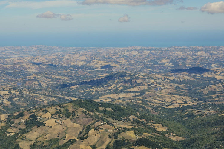 Trekking Sul Gran Sasso tra Monte Siella e Canyon dello Scoppaturo con finale di arrosticini – Parco Nazionale Gran Sasso e Monti della Laga, Abruzzo | Strike Adventure