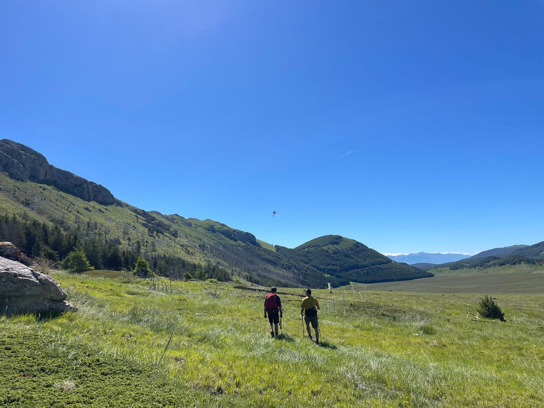 Sul Gran Sasso tra Monte Siella e Canyon dello Scoppaturo con finale di arrosticini - Strike Adventure