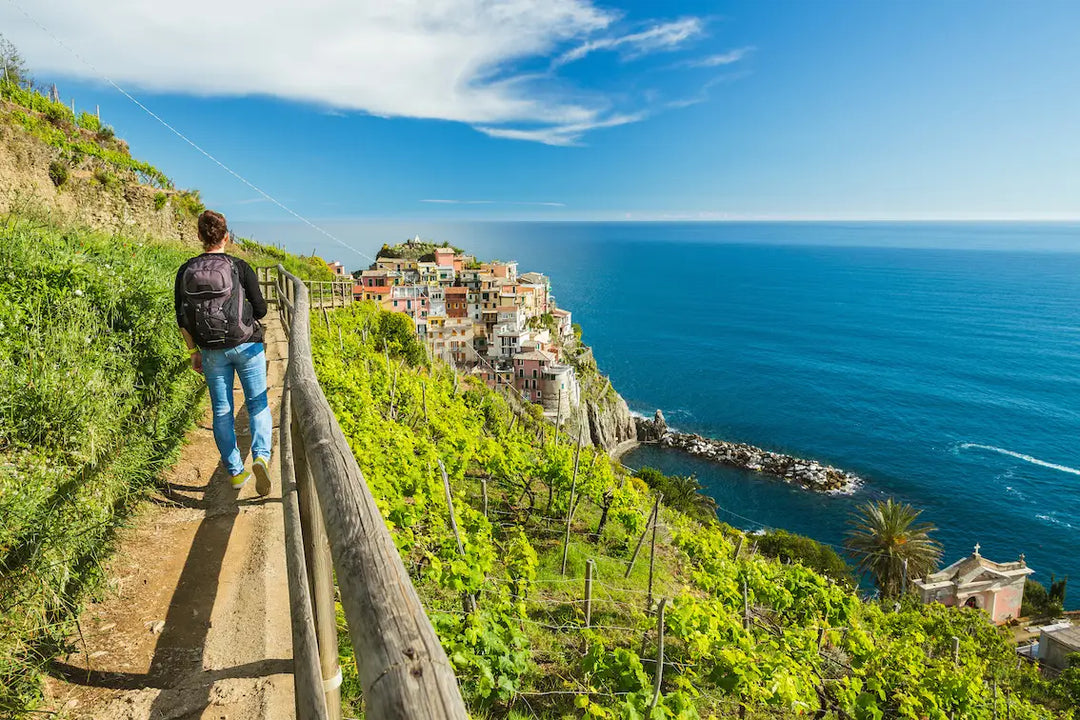 Trekking Alta Via delle Cinque Terre | Strike Adventure