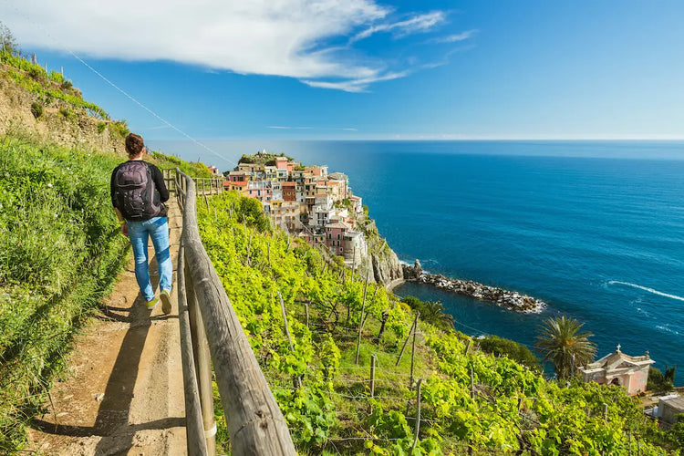 Trekking Alta Via delle Cinque Terre | Strike Adventure