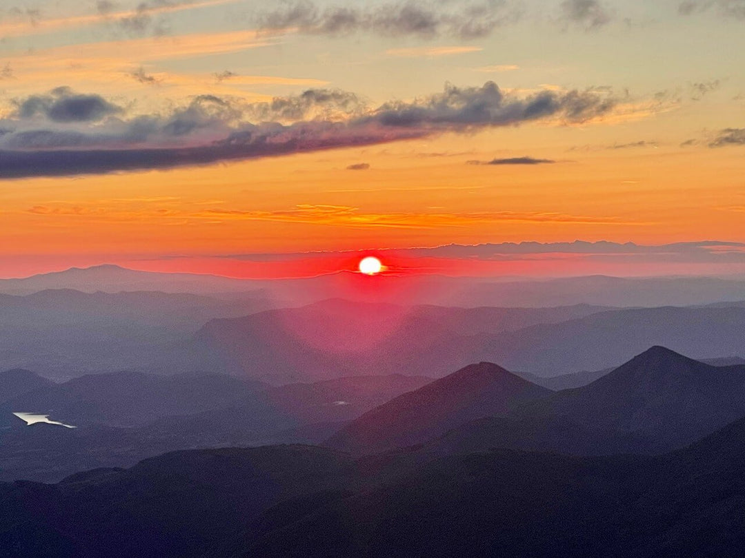Trekking del Terminillo, dal tramonto all'alba con notte in Rifugio a 2108m - Strike Adventure