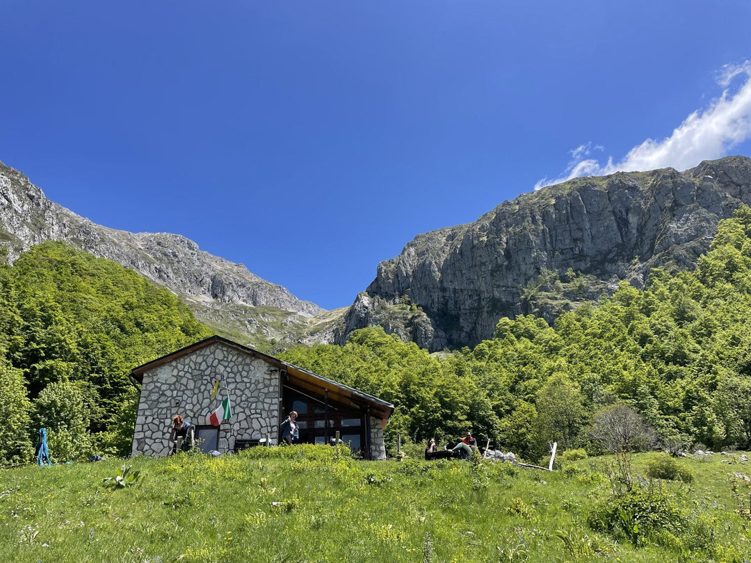 Trekking del Terminillo, dal tramonto all'alba con notte in Rifugio a 2108m - Strike Adventure