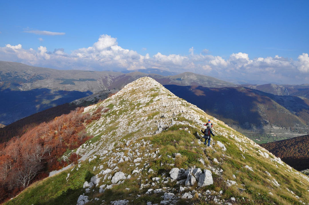 Trekking Serra di Capra Morta: carezze d’autunno tra foliage e merenda in Rifugio – Parco Nazionale d'Abruzzo, Lazio e Molise, Abruzzo | Strike Adventure