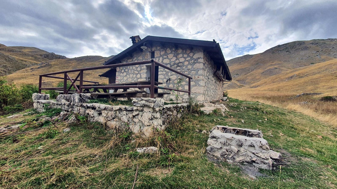 Trekking Serra di Capra Morta: carezze d’autunno tra foliage e merenda in Rifugio – Parco Nazionale d'Abruzzo, Lazio e Molise, Abruzzo | Strike Adventure