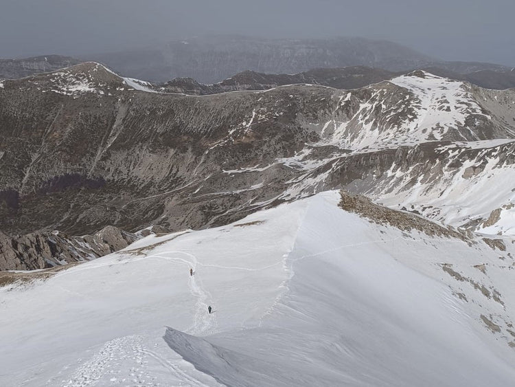 Uscita di Alpinismo Invernale al Monte Velino (2486m) - Strike Adventure