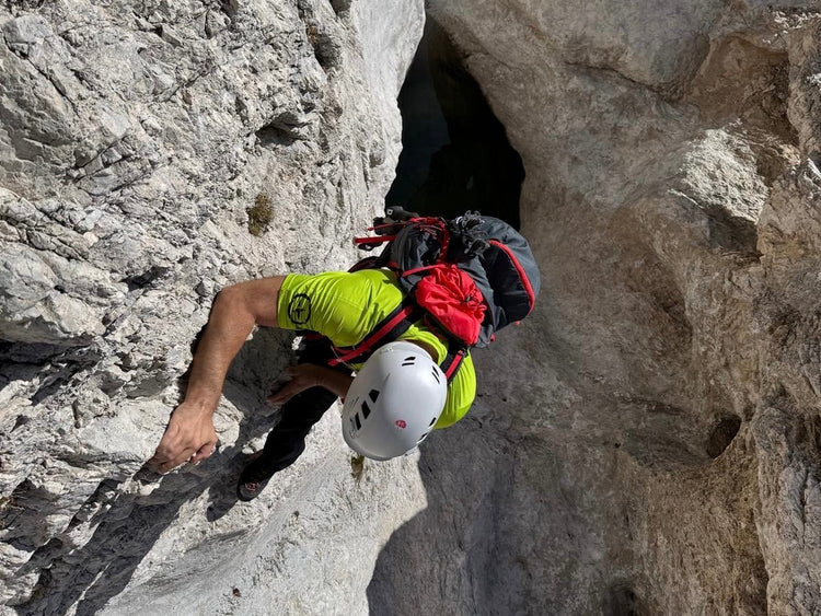 Via Alpinistica dei Laghetti al Monte Prena 2561m - Strike Adventure