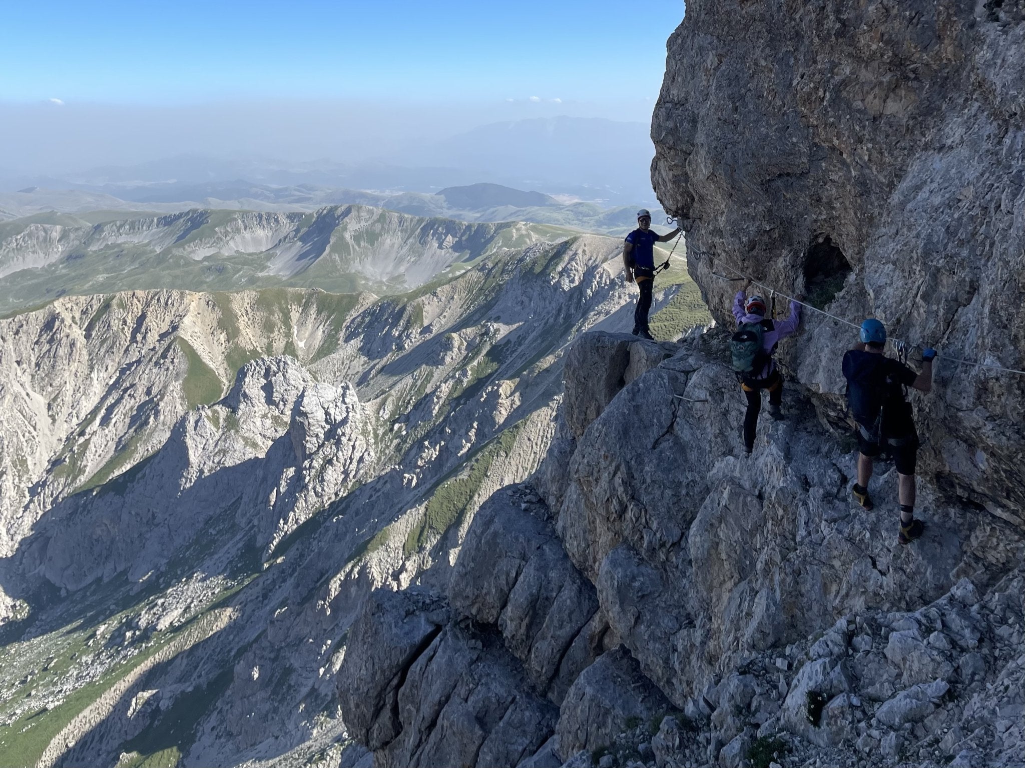 Via Ferrata all’Ex Bivacco Bafile, adrenalina e panorami mozzafiato - Strike Adventure