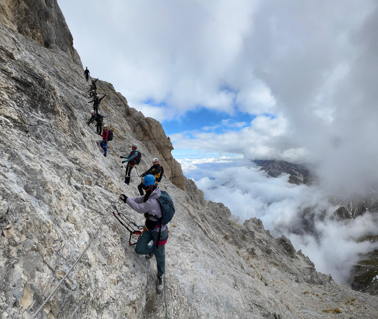 Via Ferrata all’Ex Bivacco Bafile, adrenalina e panorami mozzafiato - Strike Adventure
