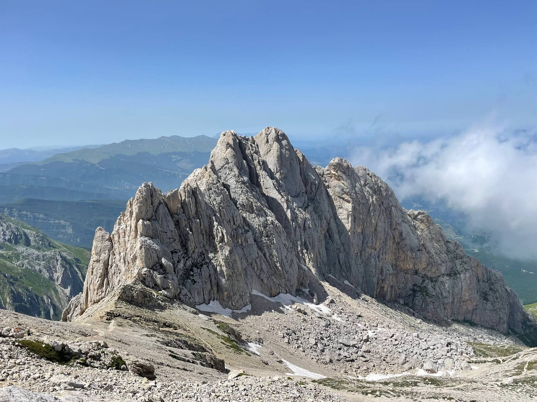 Via Ferrata Danesi ai 2655m del Corno Piccolo per il Passo del Cannone – ["Parco Nazionale Gran Sasso e Monti della Laga"], Abruzzo | Strike Adventure