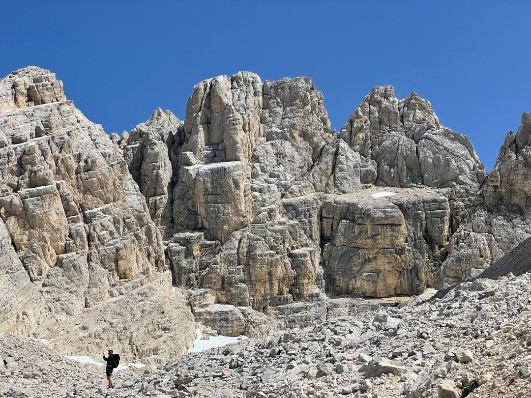 Via Ferrata Ricci al Corno Grande Vetta Orientale (2903m) – ["Parco Nazionale Gran Sasso e Monti della Laga"], Abruzzo | Strike Adventure