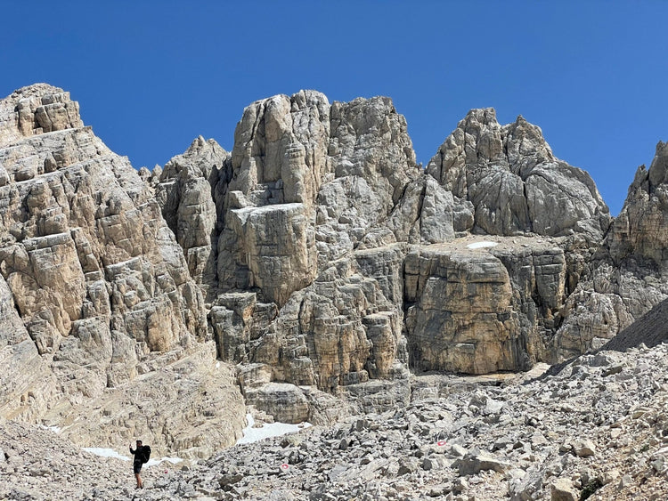 Via Ferrata Ricci al Corno Grande Vetta Orientale (2903m) – ["Parco Nazionale Gran Sasso e Monti della Laga"], Abruzzo | Strike Adventure