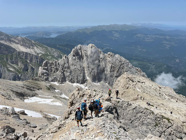 Via Ferrata Ricci al Corno Grande Vetta Orientale (2903m) – ["Parco Nazionale Gran Sasso e Monti della Laga"], Abruzzo | Strike Adventure