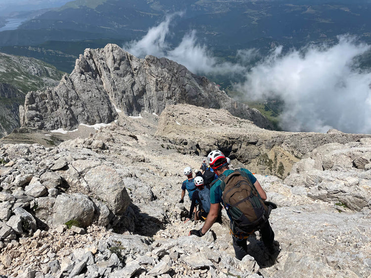 Via Ferrata Ricci al Corno Grande Vetta Orientale (2903m) – ["Parco Nazionale Gran Sasso e Monti della Laga"], Abruzzo | Strike Adventure