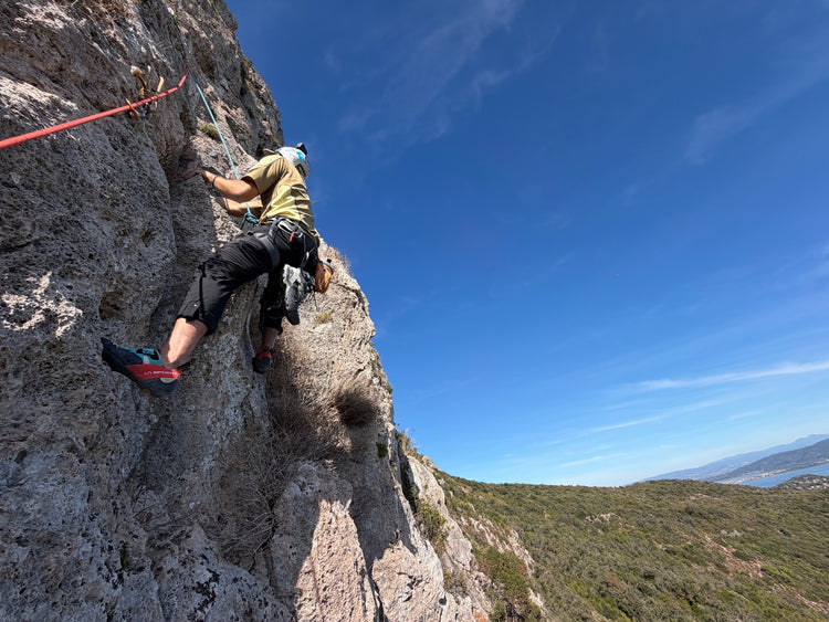 Via Multipitch all'Argentario – Area Protetta del Monte Argentario, Toscana | Strike Adventure