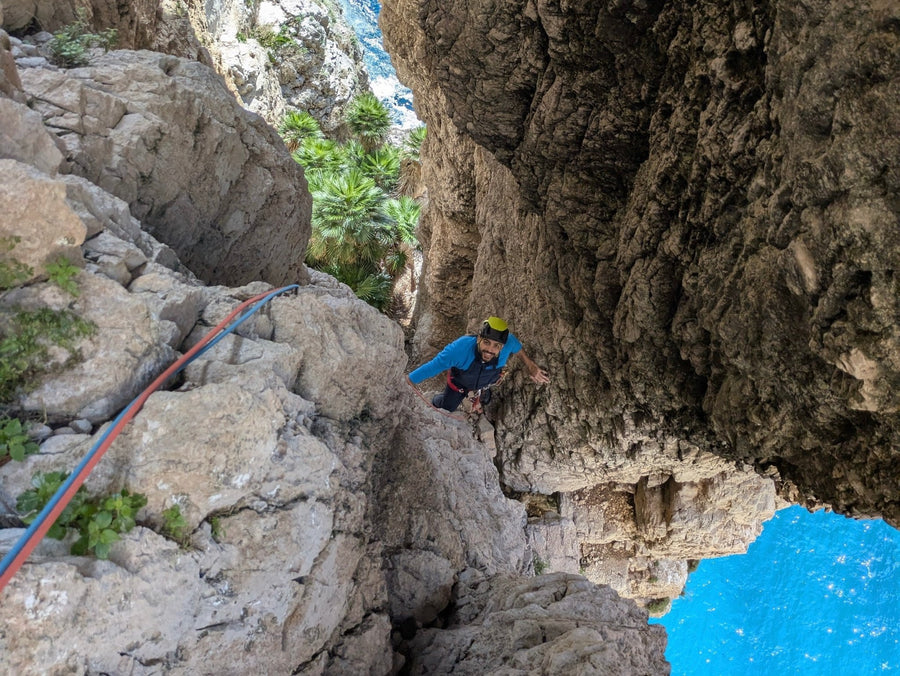 Via Multipitch alla Montagna Spaccata – Gaeta, Lazio | Strike Adventure