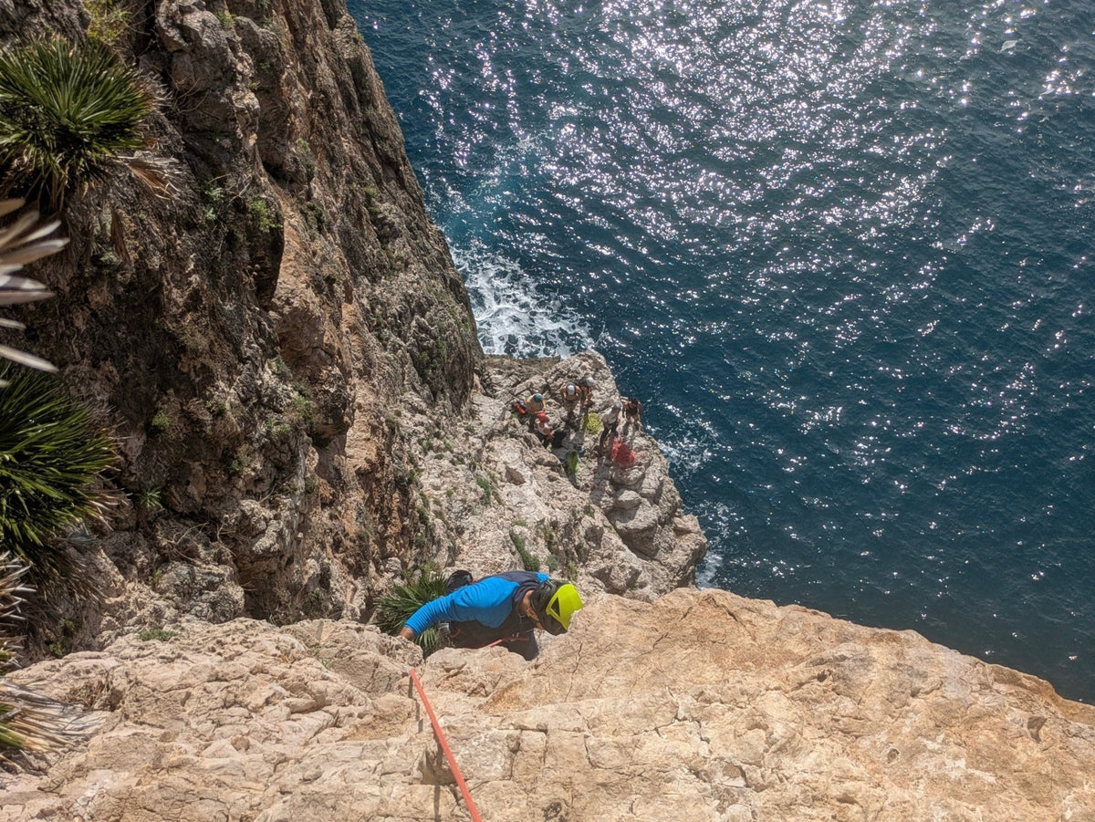 Via Multipitch alla Montagna Spaccata – Gaeta, Lazio | Strike Adventure