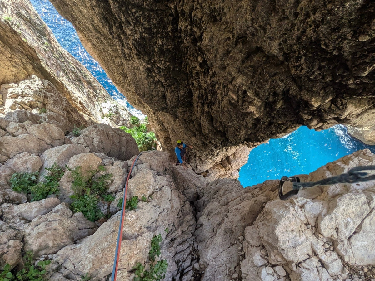 Via Multipitch alla Montagna Spaccata – Gaeta, Lazio | Strike Adventure