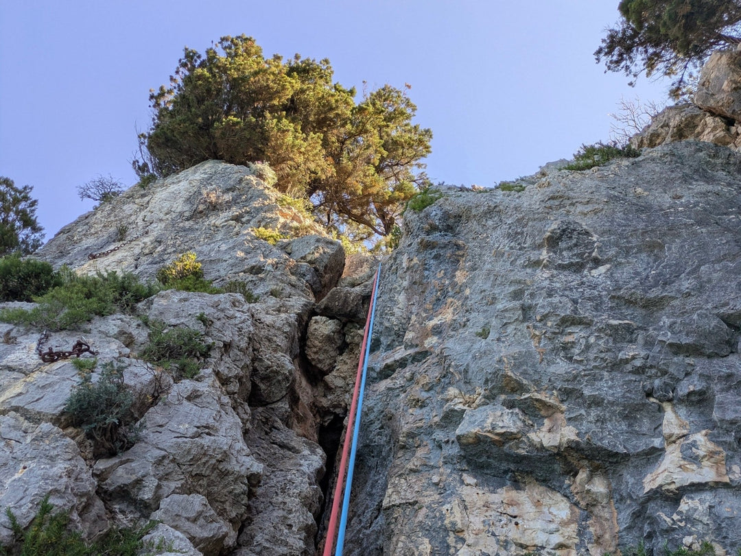Via Multipitch alla Montagna Spaccata | Strike Adventure