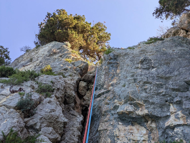 Via Multipitch alla Montagna Spaccata | Strike Adventure