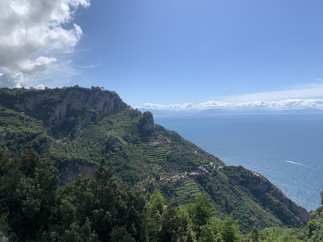 Weekend in Costiera Amalfitana: il Sentiero degli Dei e il Parco del Vesuvio - Strike Adventure