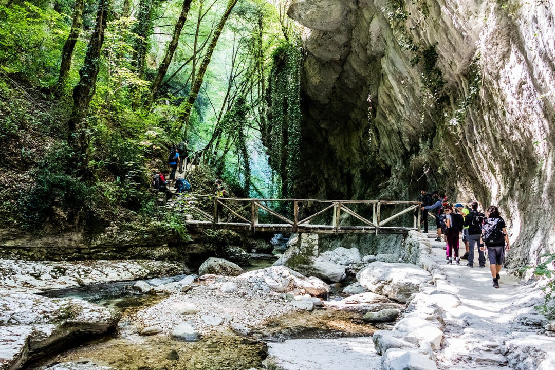Weekend nel Parco della Maiella tra Canyon, Eremi e Borghi Incantati - Strike Adventure