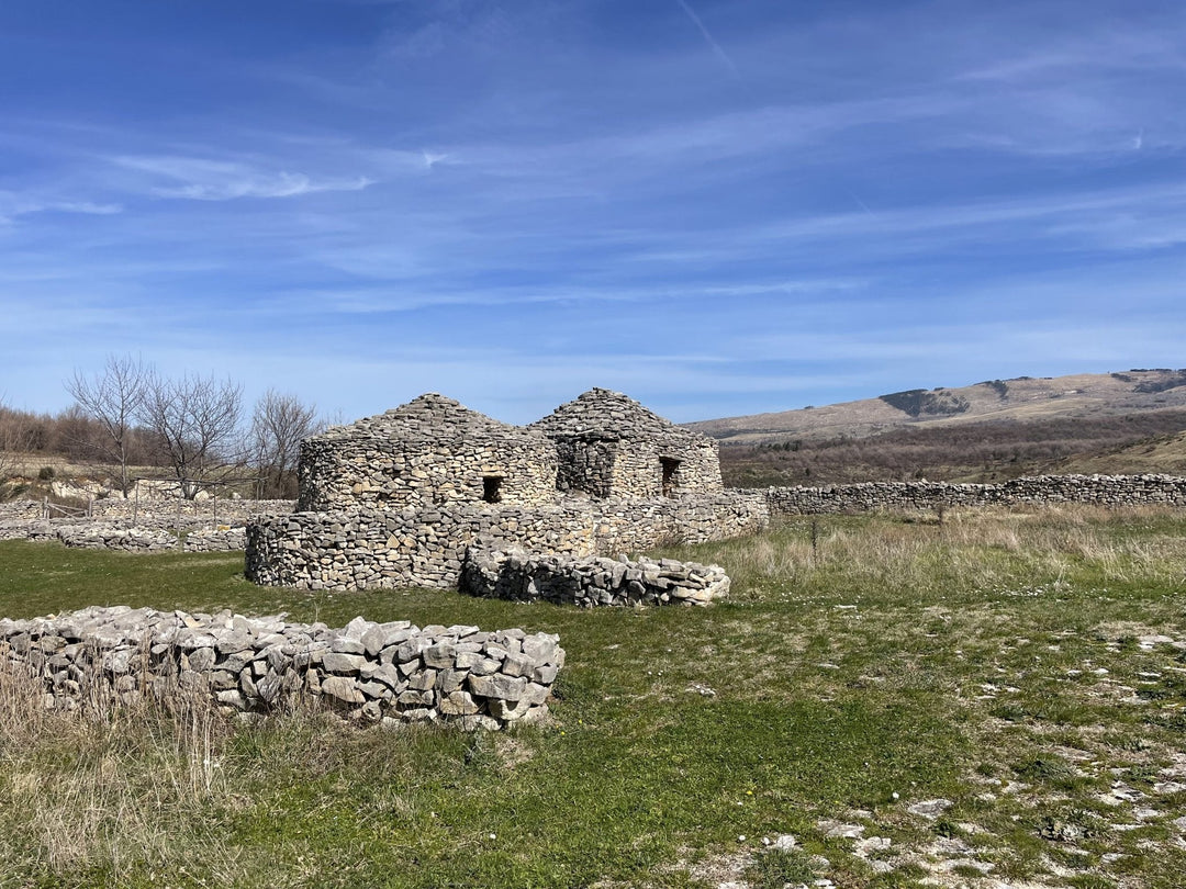Weekend nel Parco della Maiella tra Canyon, Eremi e Borghi Incantati - Strike Adventure