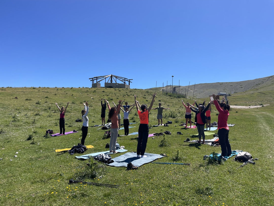 Yoga Trek al Monte Crepacuore e il Sentiero dei Fiori - Strike Adventure