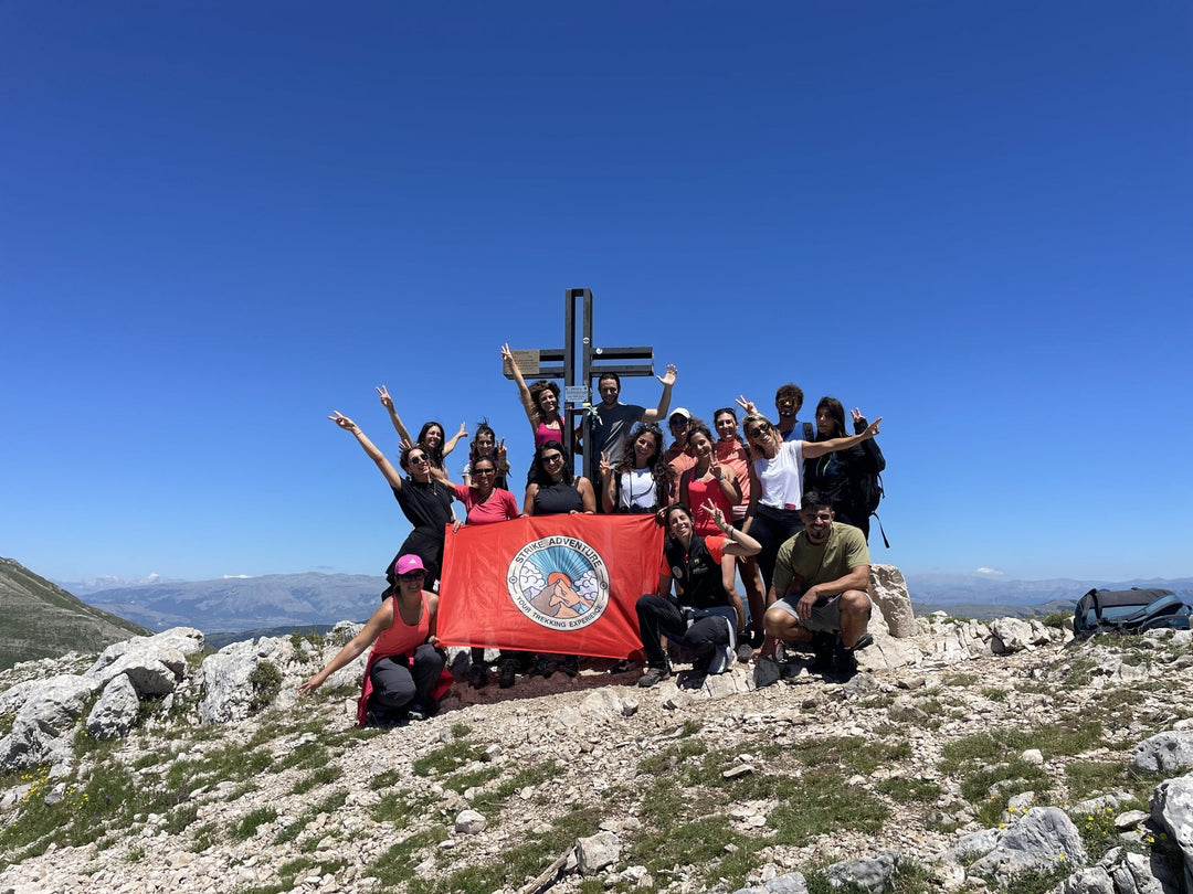 Yoga Trek al Monte Crepacuore e il Sentiero dei Fiori - Strike Adventure