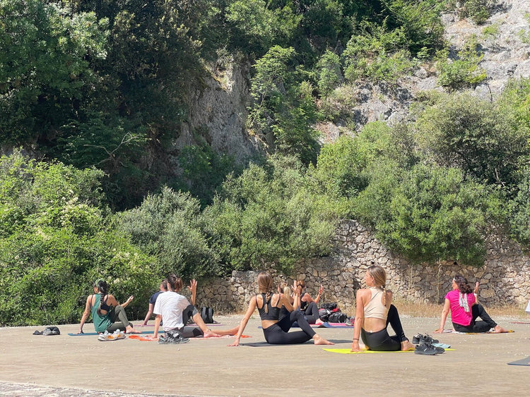 Yoga Trek al Monte Sacro del Soratte - Strike Adventure