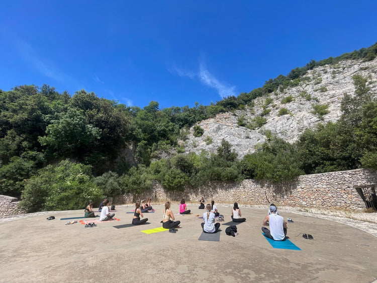 Yoga Trek al Monte Sacro del Soratte - Strike Adventure