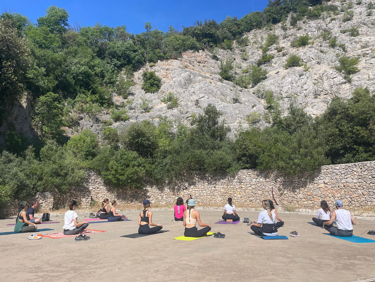 Yoga Trek al Monte Sacro del Soratte - Strike Adventure