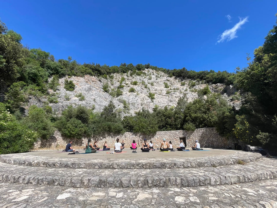 Yoga Trek al Monte Sacro del Soratte - Strike Adventure
